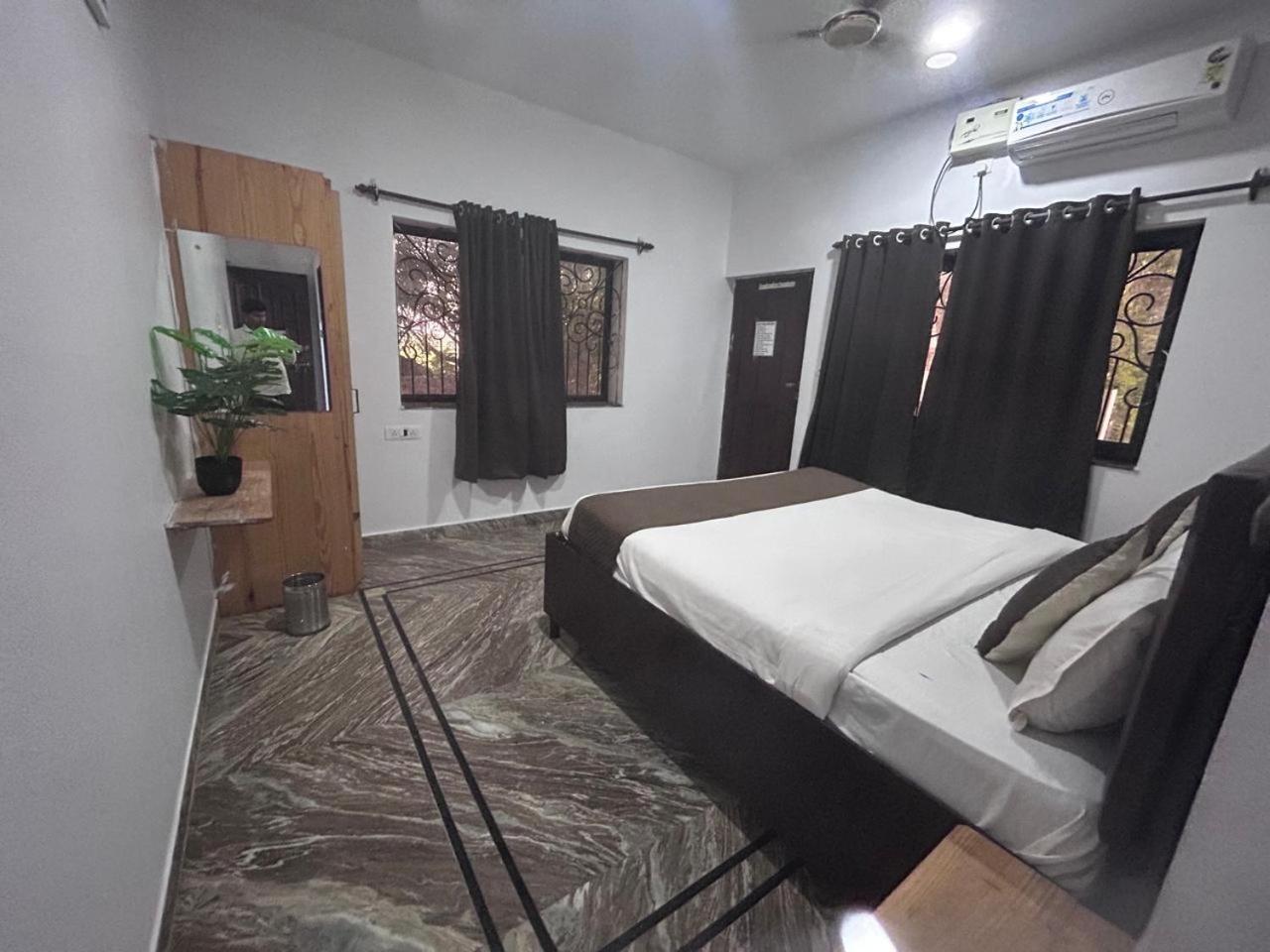 Hotel Baga Place Phòng bức ảnh