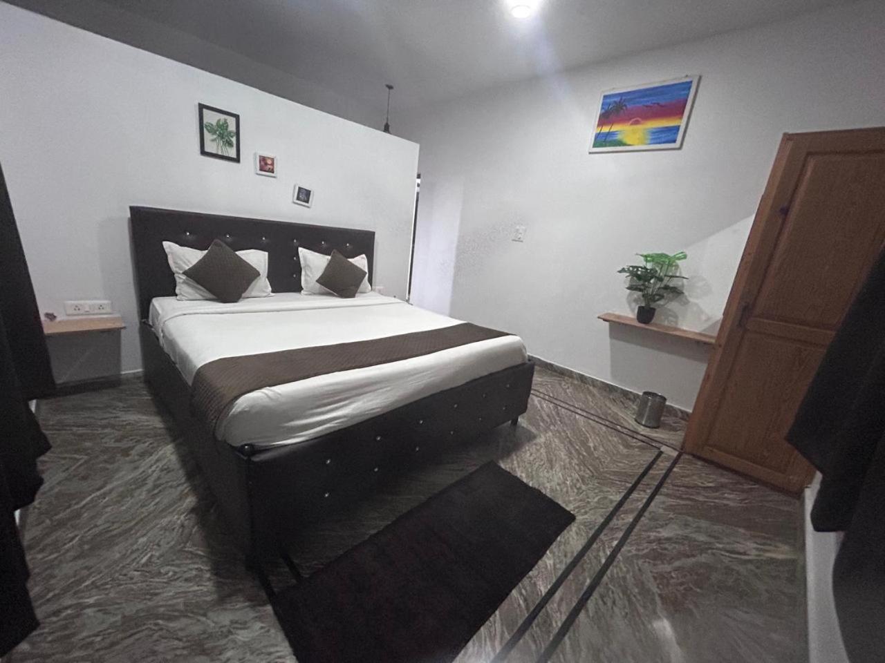 Hotel Baga Place Phòng bức ảnh